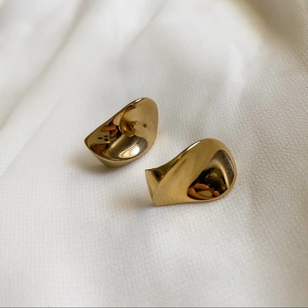 VTG Gold Chunky Smooth Twist Dip Stud Earrings